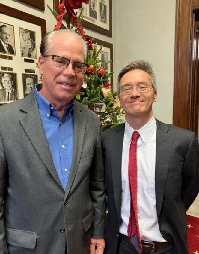 Dr. Kevin Volpp takes a photo with Senator Mike Braun